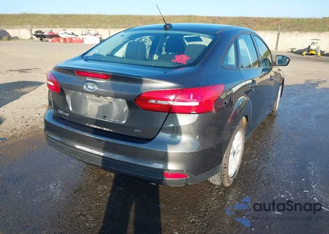 2017 Ford Focus Se z USA, uszkodzony, nr VIN 1FADP3F2XHL325505